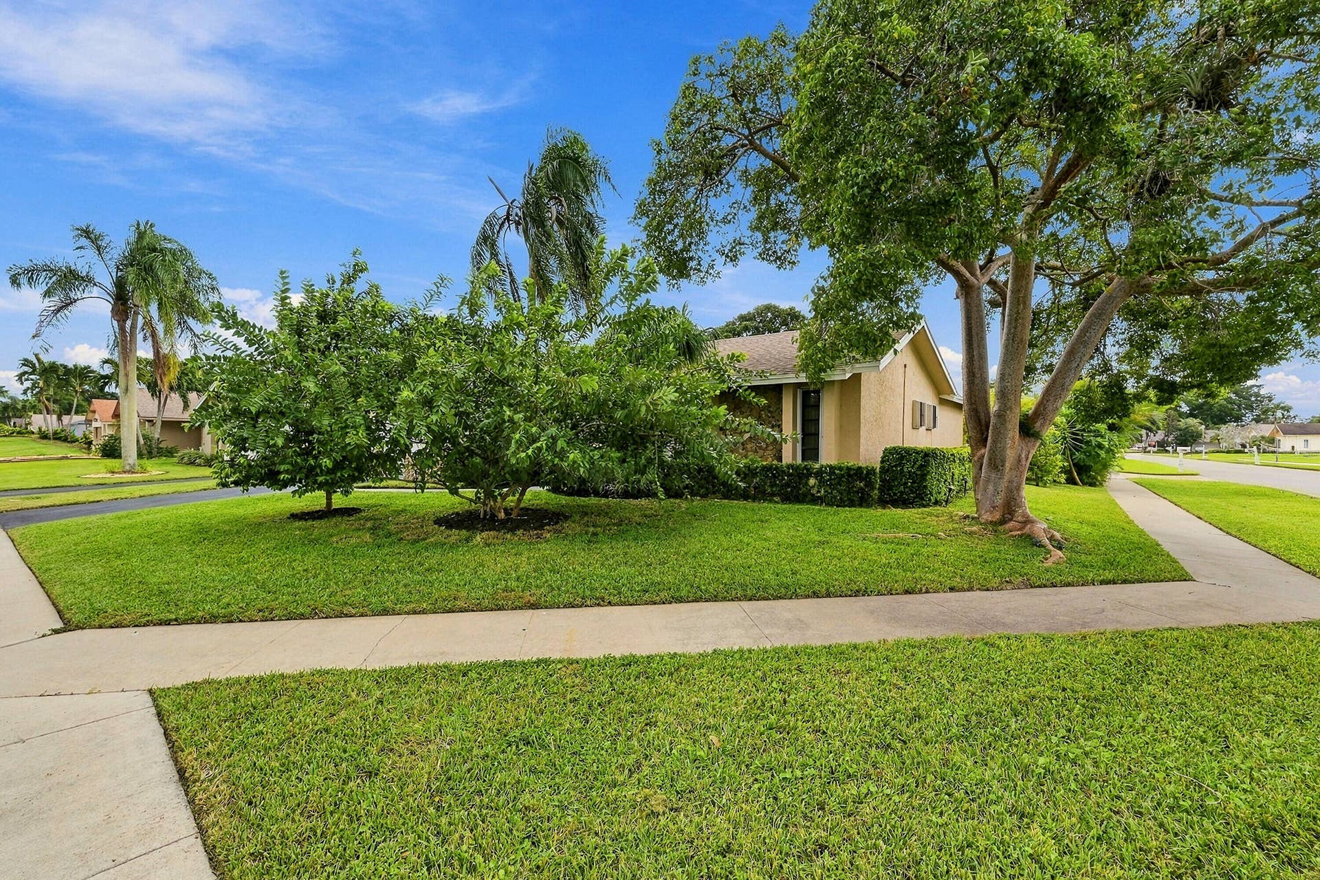 10622 GREENBRIAR Court, Boca Raton, FL 33498 03_dsc_2485_36f1371f