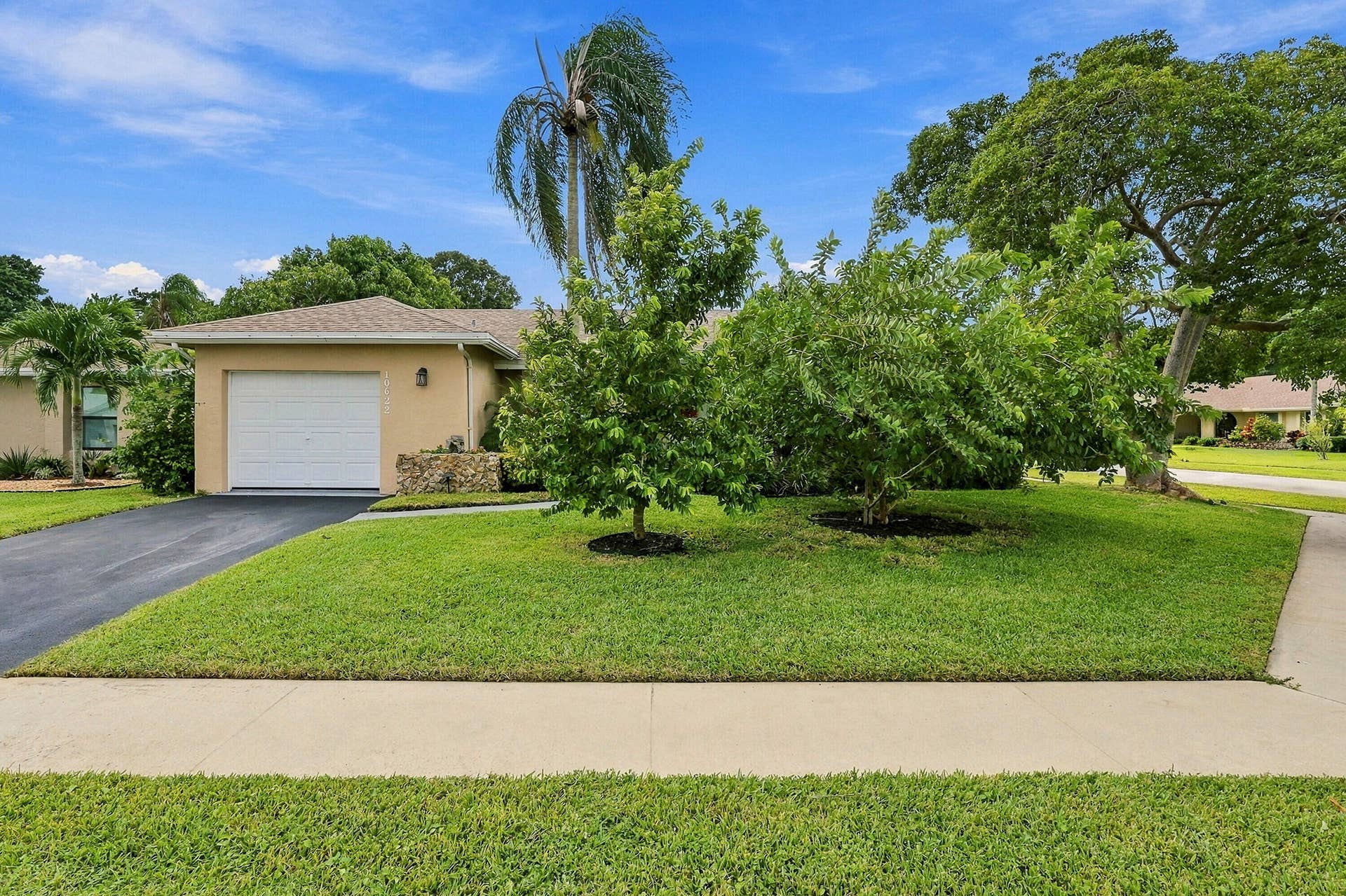 10622 GREENBRIAR Court, Boca Raton, FL 33498 02_dsc_2495_09460c45