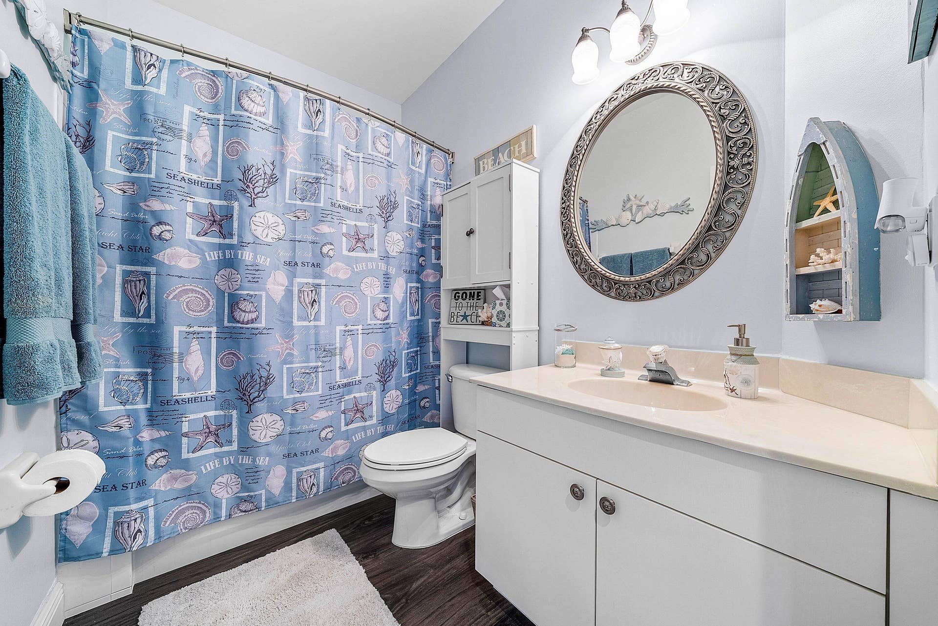 166 Barefoot Cove, Hypoluxo, FL 33462 Guest Bath