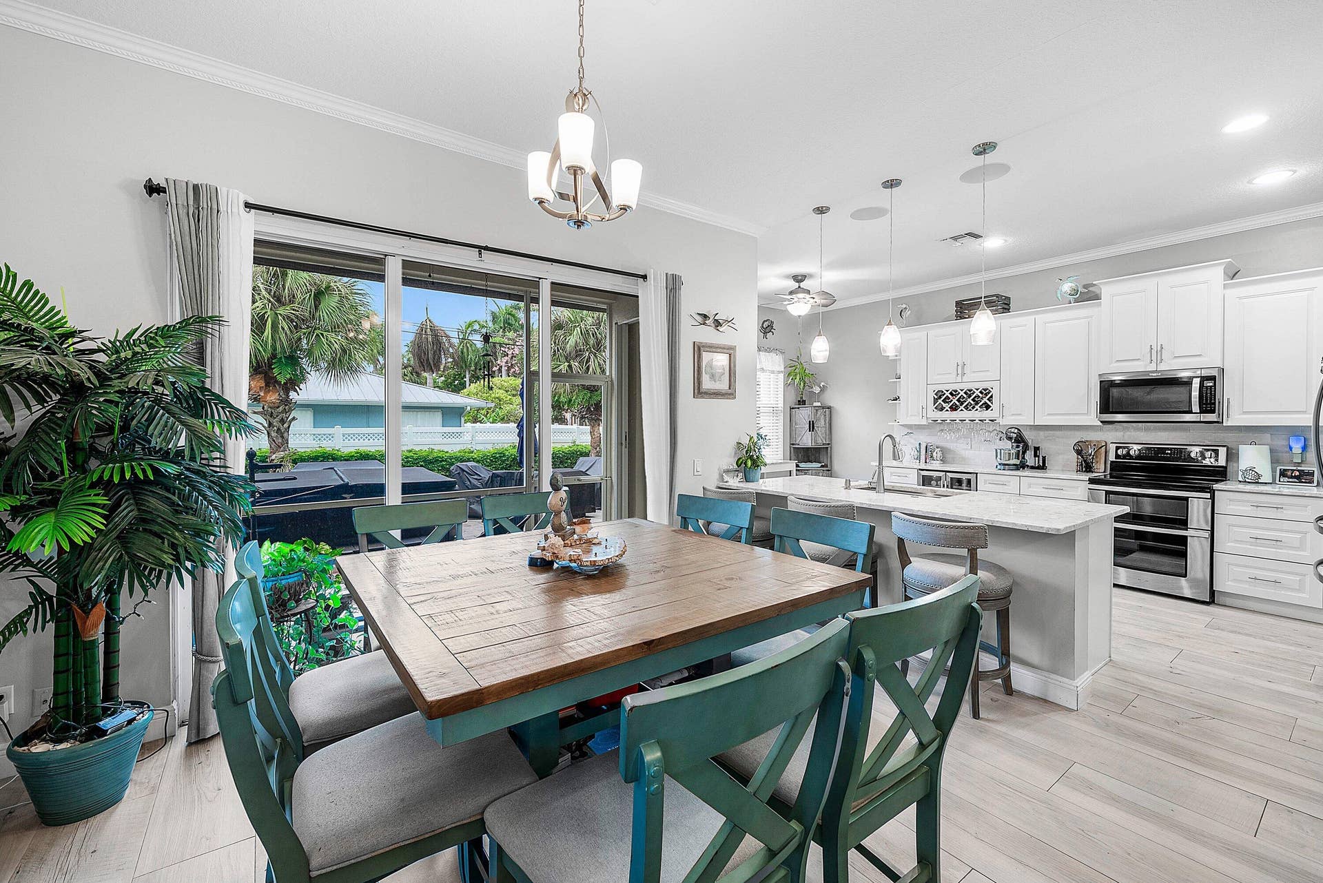 166 Barefoot Cove, Hypoluxo, FL 33462 011-166BarefootCove-Hypoluxo-FL-33462-SM