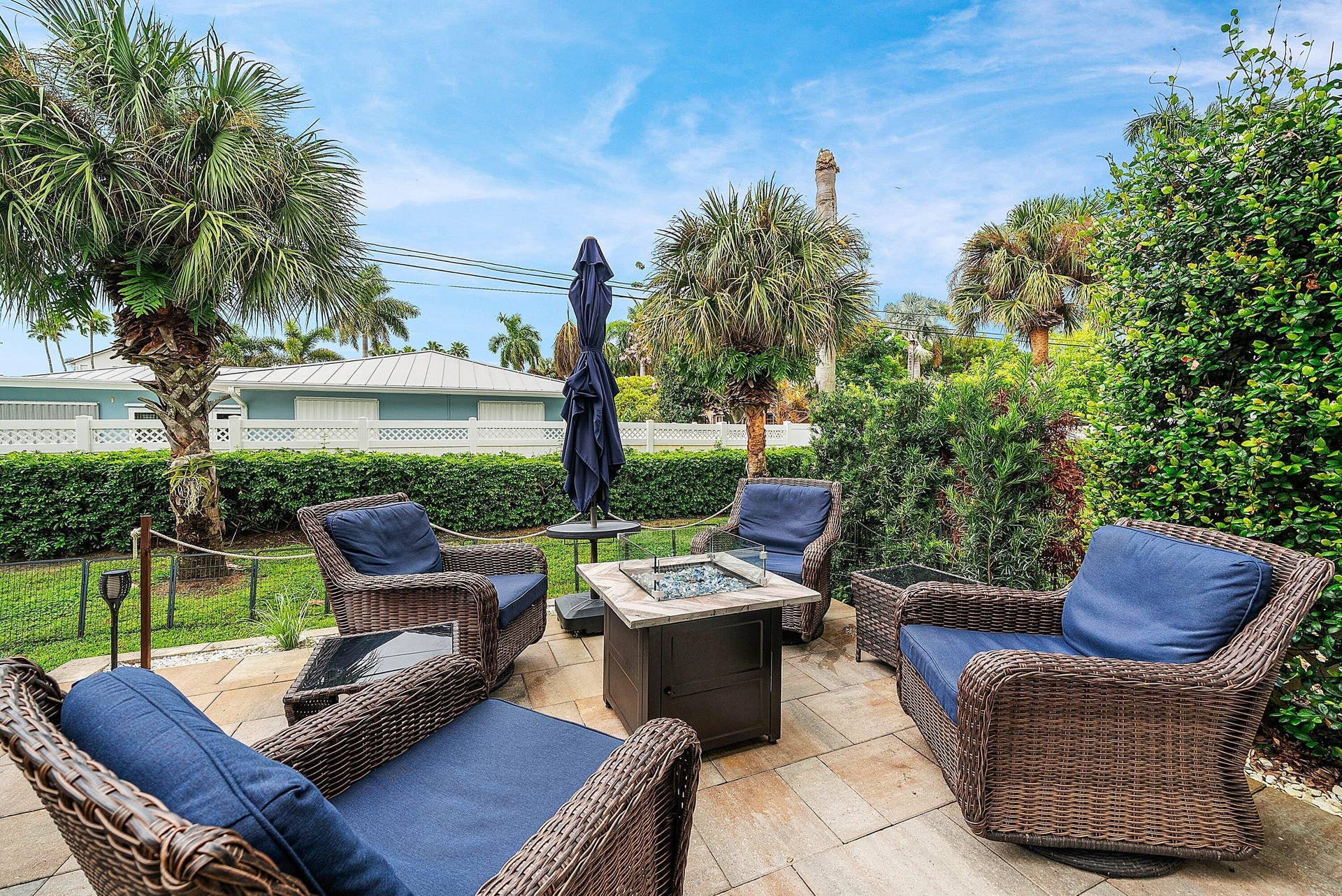 166 Barefoot Cove, Hypoluxo, FL 33462 Extended Patio