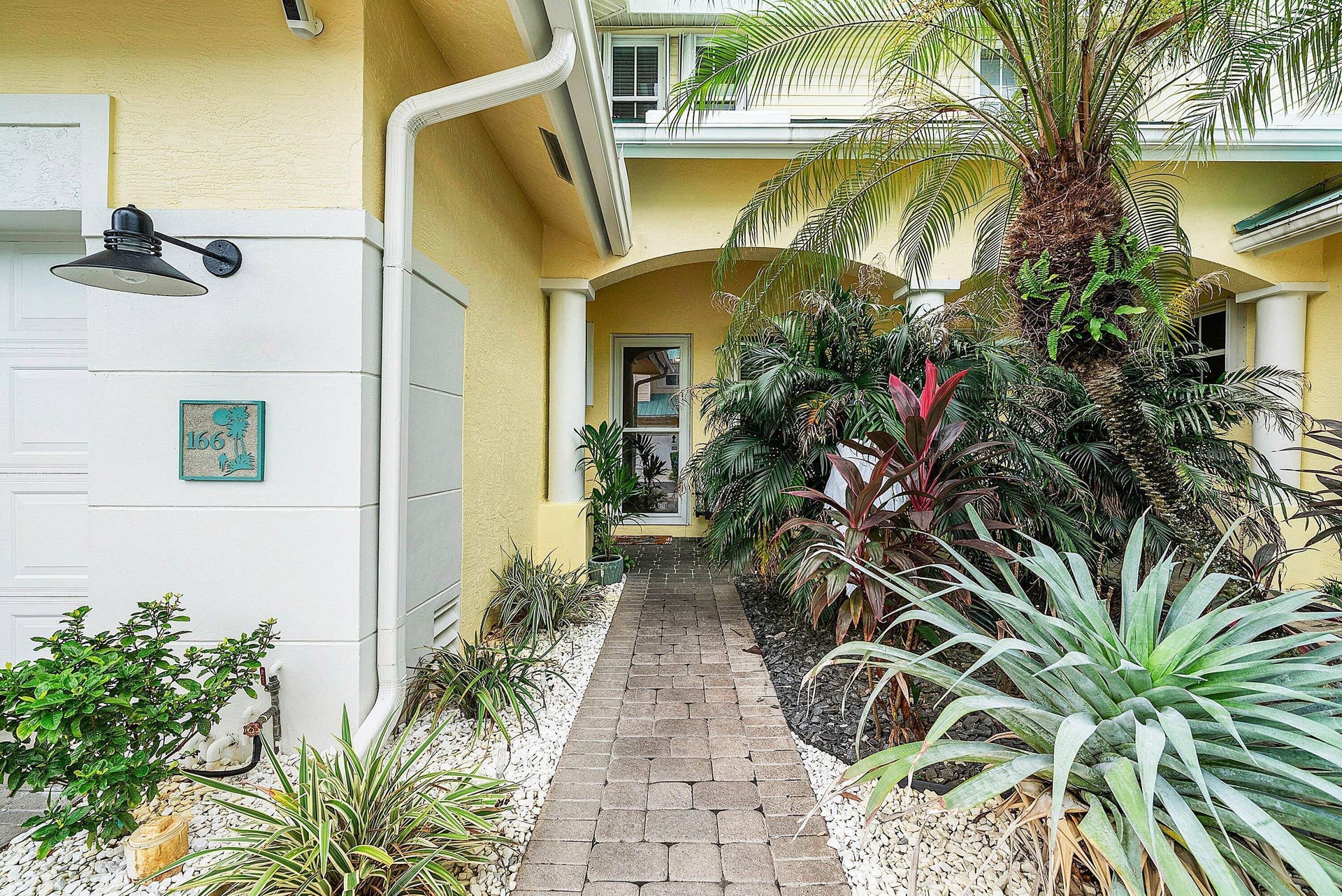 166 Barefoot Cove, Hypoluxo, FL 33462 Entrance