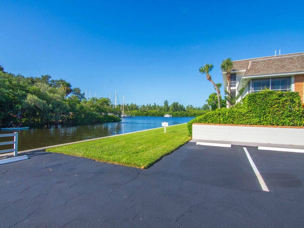 200 GREYTWIG Road, #213, Vero Beach, FL 32963 Image00001