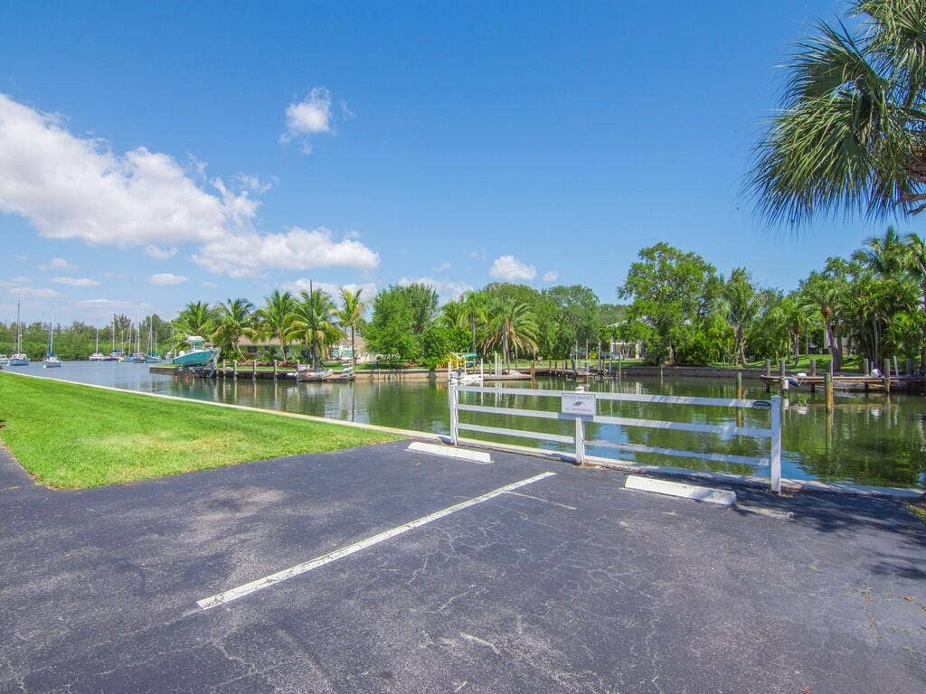 200 GREYTWIG Road, #213, Vero Beach, FL 32963 Image00028