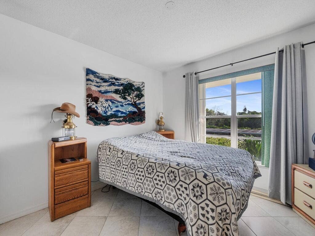 200 GREYTWIG Road, #213, Vero Beach, FL 32963 Image00009