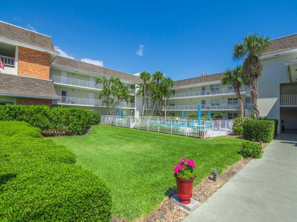 200 GREYTWIG Road, #213, Vero Beach, FL 32963 Image00026