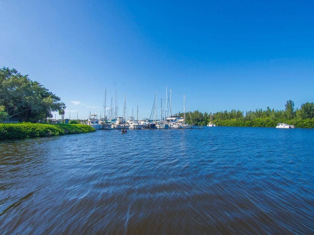 200 GREYTWIG Road, #213, Vero Beach, FL 32963 Image00002