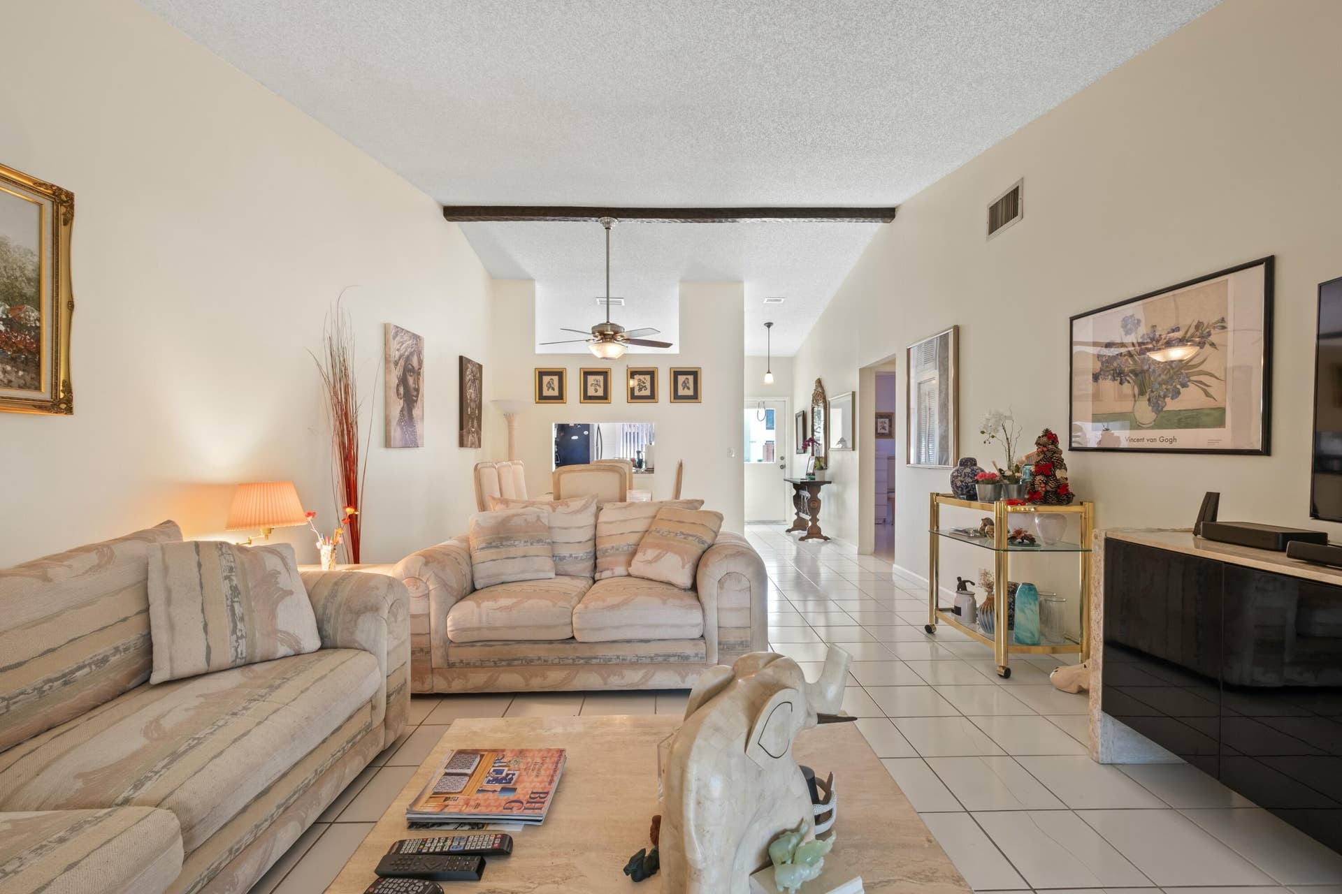 816 SKY PINE Way, #E, Greenacres, FL 33415 Super large living area!