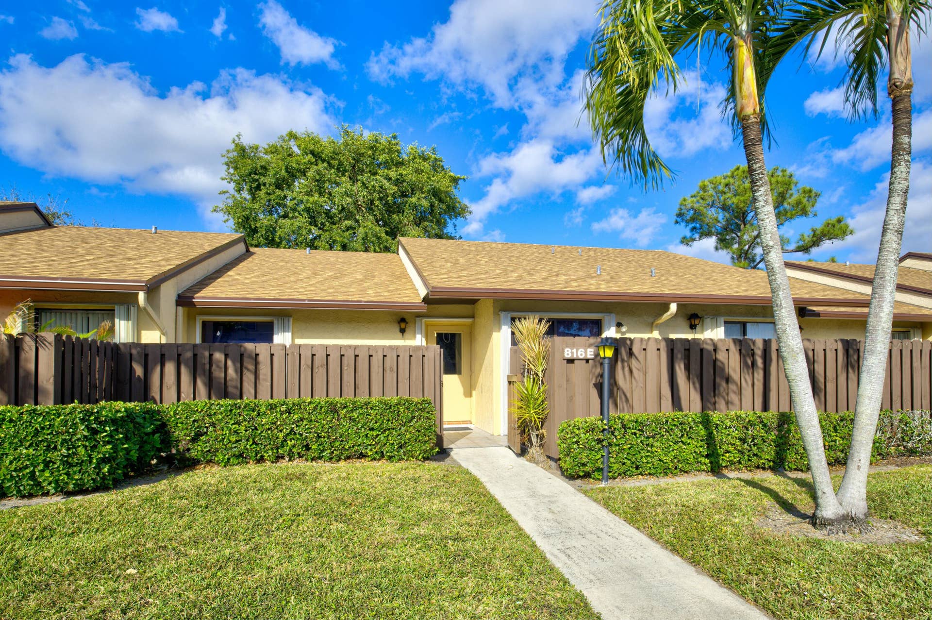 816 SKY PINE Way, #E, Greenacres, FL 33415 816 Sky Pine E