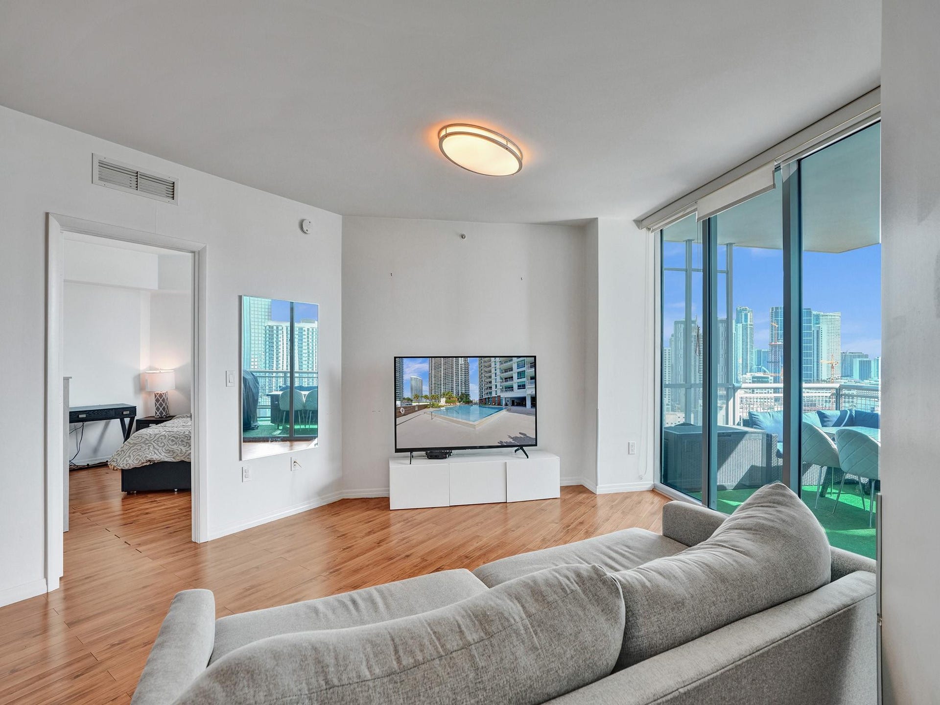 350 S MIAMI Avenue, #2805, Miami, Miami, FL 33130 Photo 13