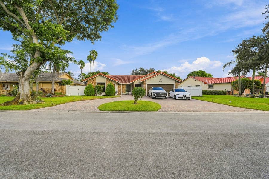 Property photo for 331 NW 107TH Avenue, Coral Springs, FL