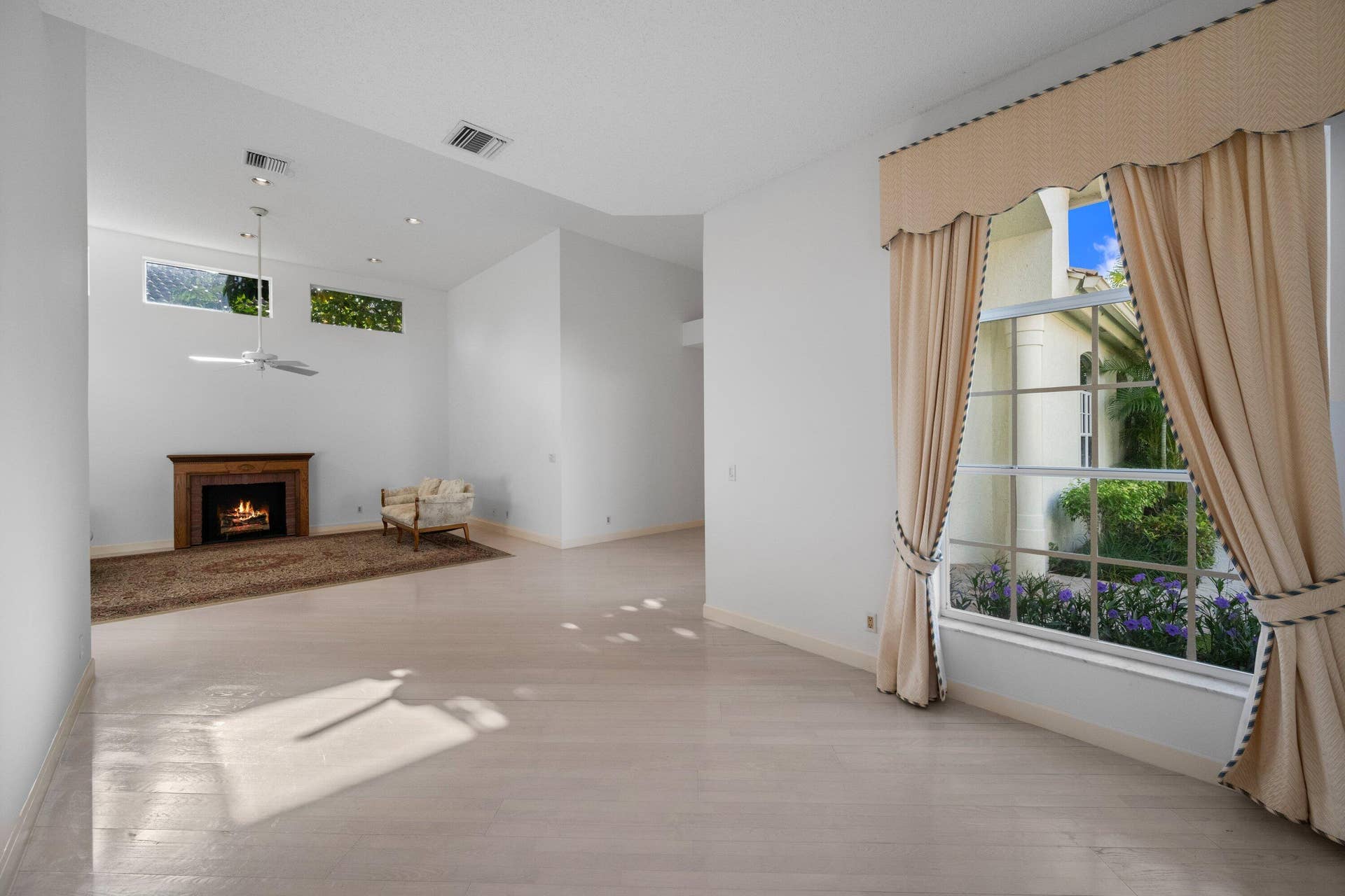 12563 MALLET Circle, Wellington, FL 33414 Formal dining room
