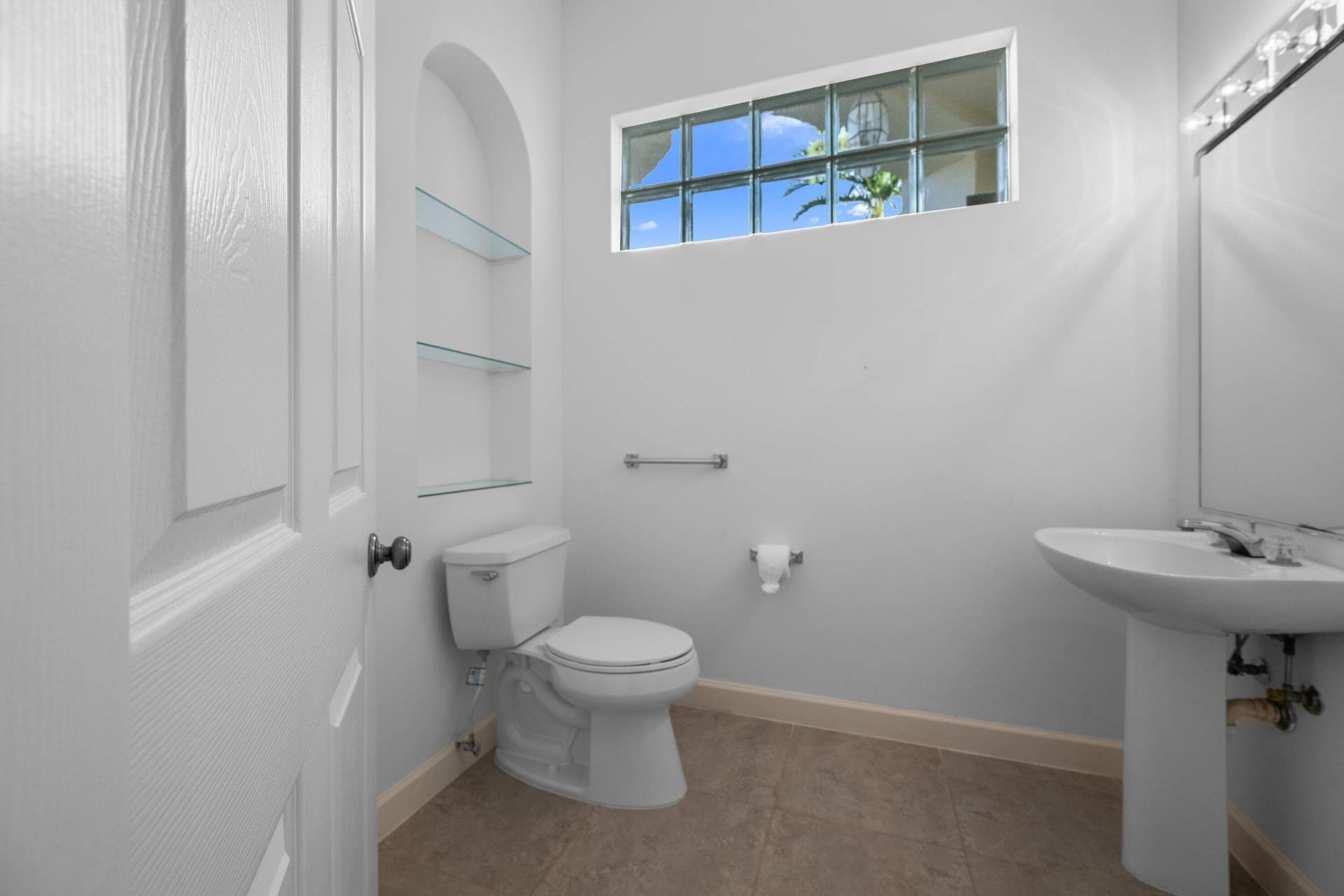12563 MALLET Circle, Wellington, FL 33414 Powder room