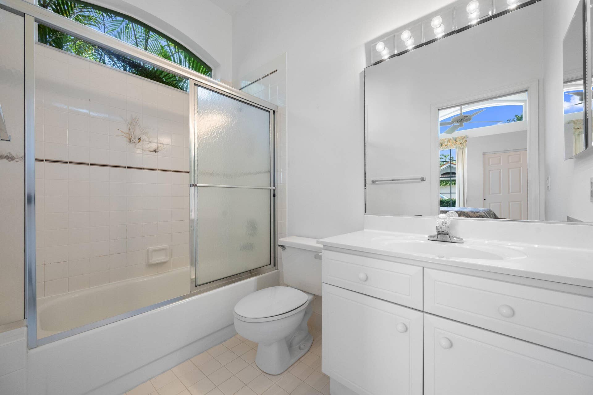 12563 MALLET Circle, Wellington, FL 33414 Second en-suite bathroom