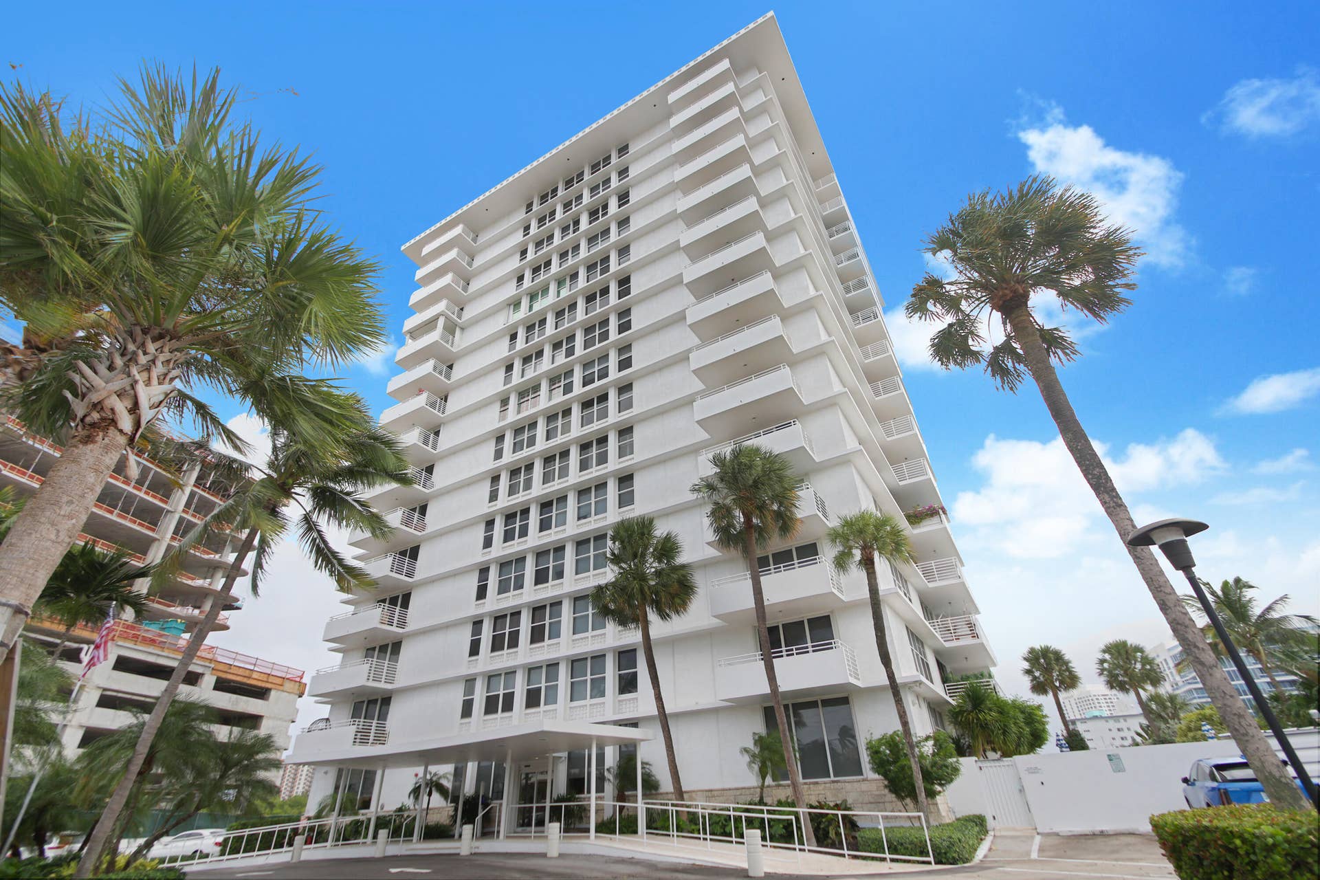 888 INTRACOASTAL Drive, #16E, Fort Lauderdale, FL 33304 iuse18