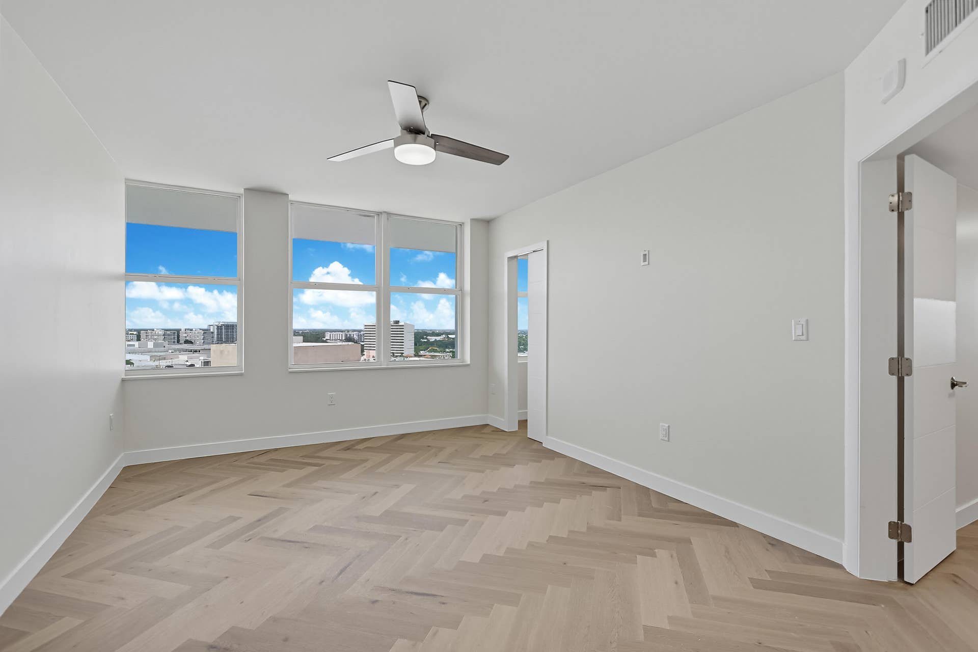 888 INTRACOASTAL Drive, #16E, Fort Lauderdale, FL 33304 iuse14