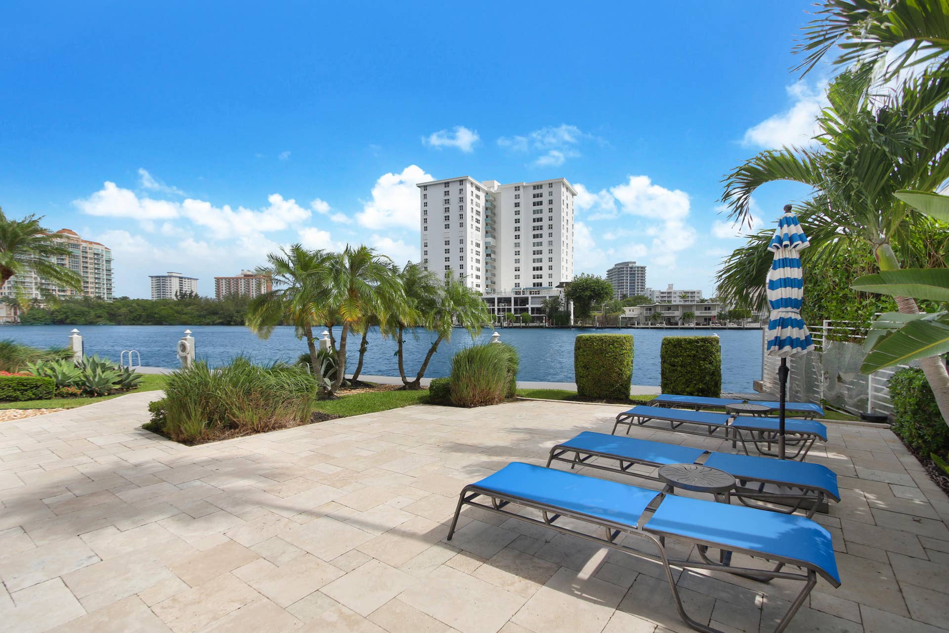 888 INTRACOASTAL Drive, #16E, Fort Lauderdale, FL 33304 iuse17