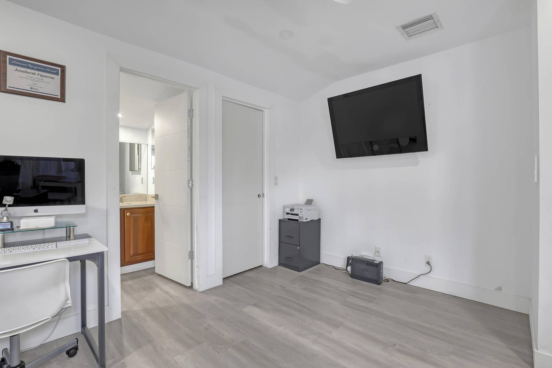15818 Glen Willow (40)
