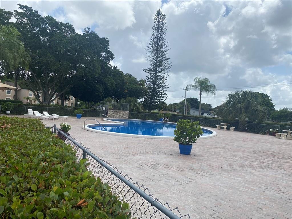 7875 MARGATE Boulevard, #201, Margate, FL 33063 Photo 4