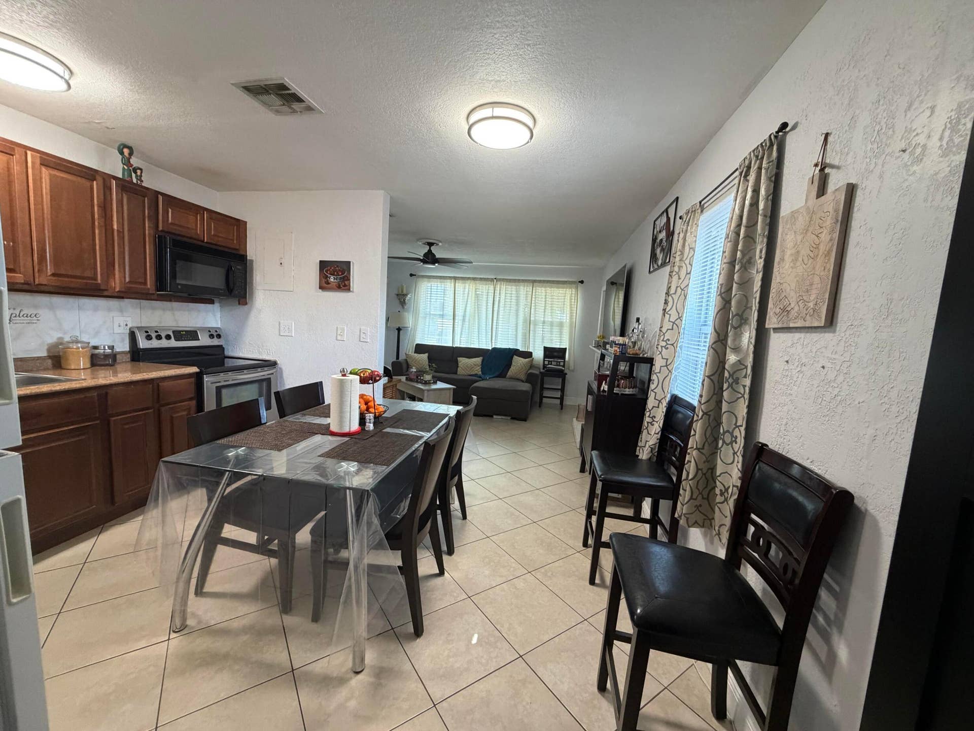 729 Cherry Road, West Palm Beach, FL 33409 IMG_2051
