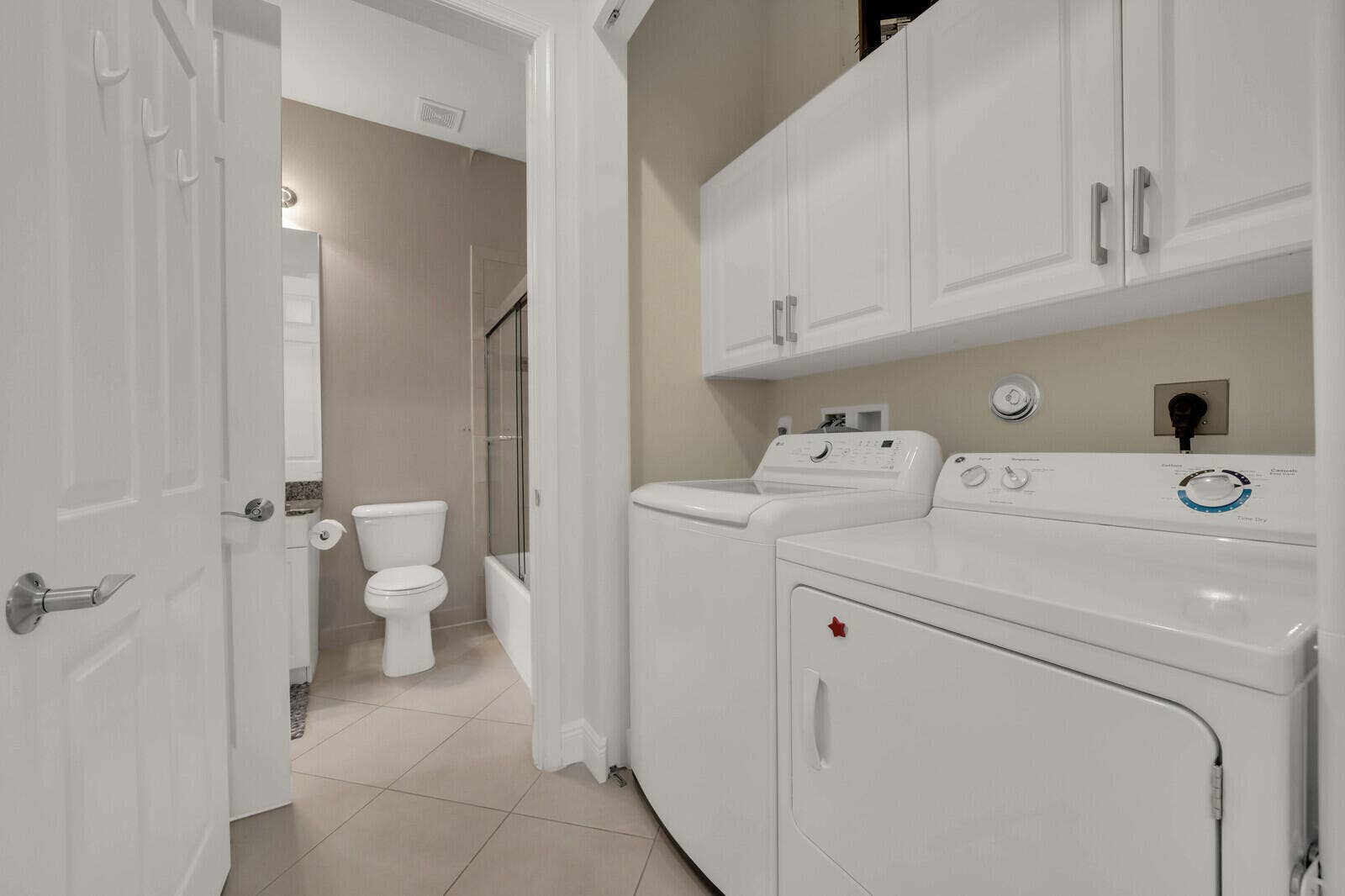 14982 Barletta Way, Delray Beach, FL 33446 Laundry