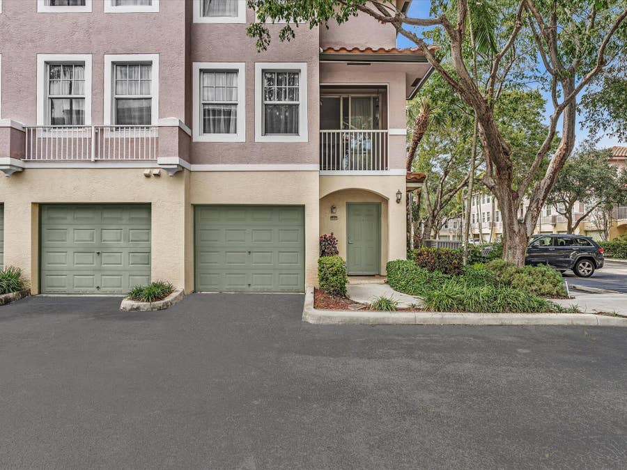 Property photo for 6450 W SAMPLE Road, #6450, Coral Springs, FL
