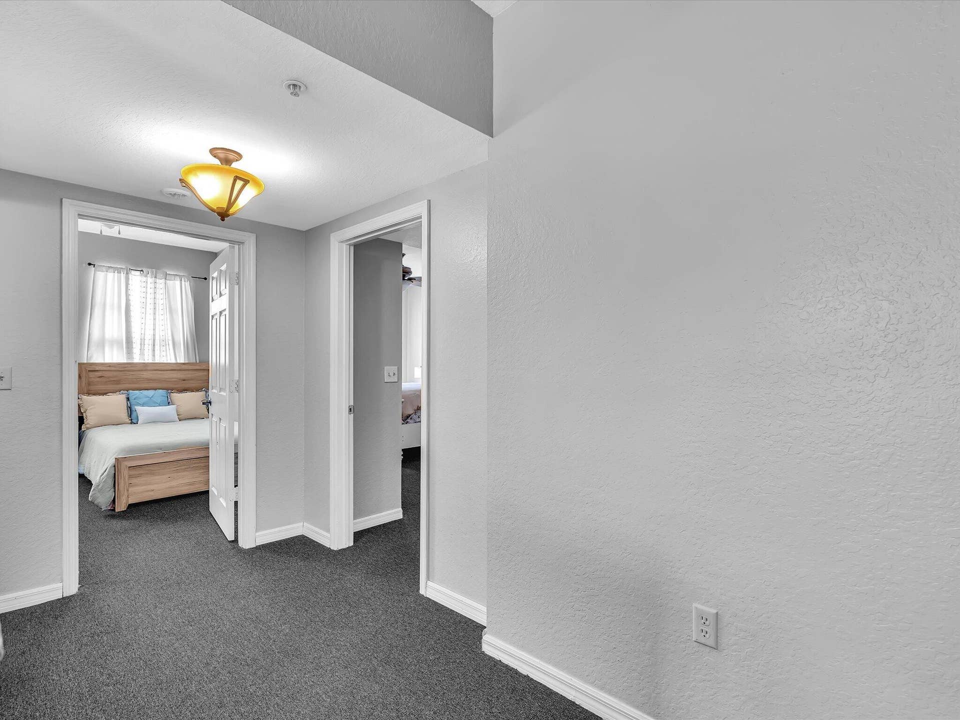6450 W SAMPLE Road, #6450, Coral Springs, FL 33067 Third Floor Hallway area