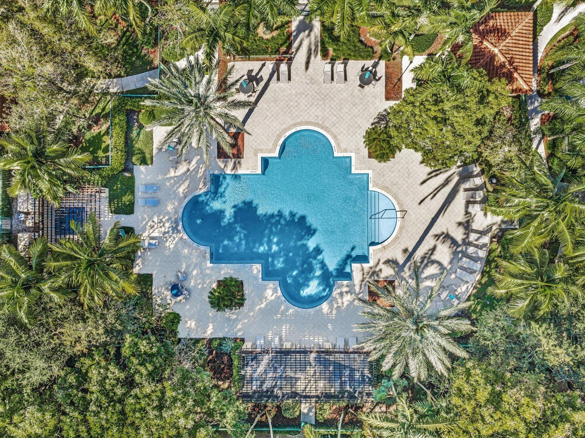 6450 W SAMPLE Road, #6450, Coral Springs, FL 33067 Resort-Style Pool