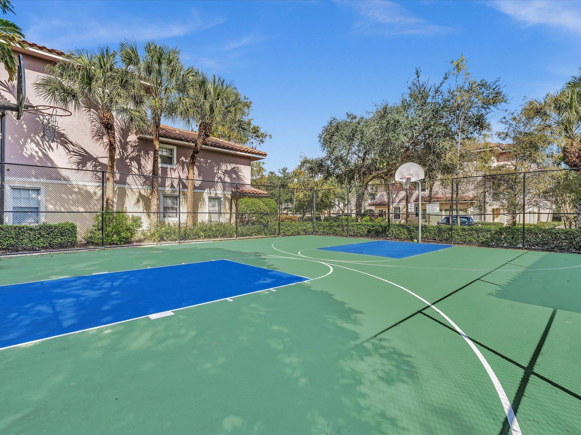 6450 W SAMPLE Road, #6450, Coral Springs, FL 33067 Basketball
