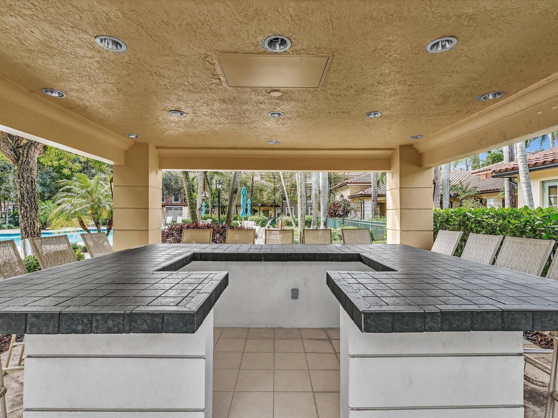 6450 W SAMPLE Road, #6450, Coral Springs, FL 33067 Gather