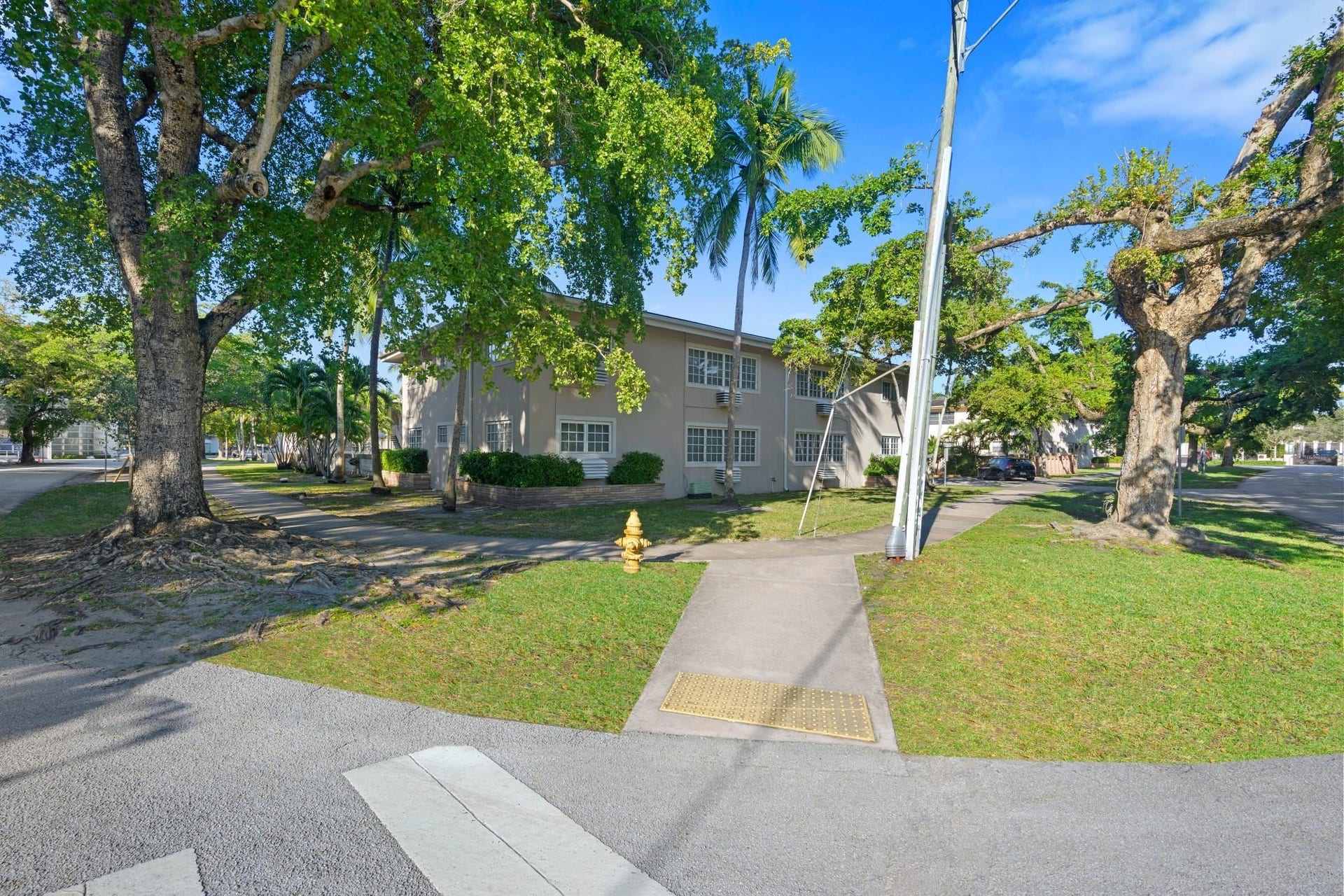 6565 Santona Street, #B16, Coral Gables, Coral Gables, FL 33146 Photo 20