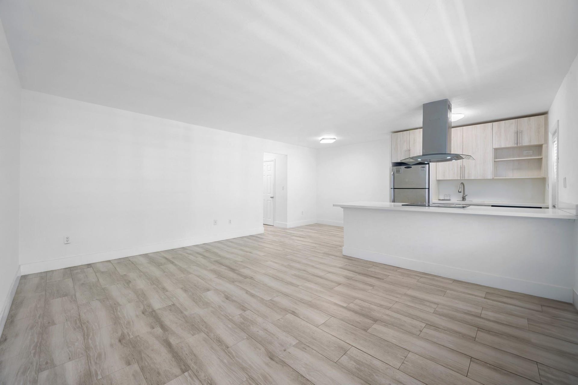 6565 Santona Street, #B16, Coral Gables, Coral Gables, FL 33146 Photo 2