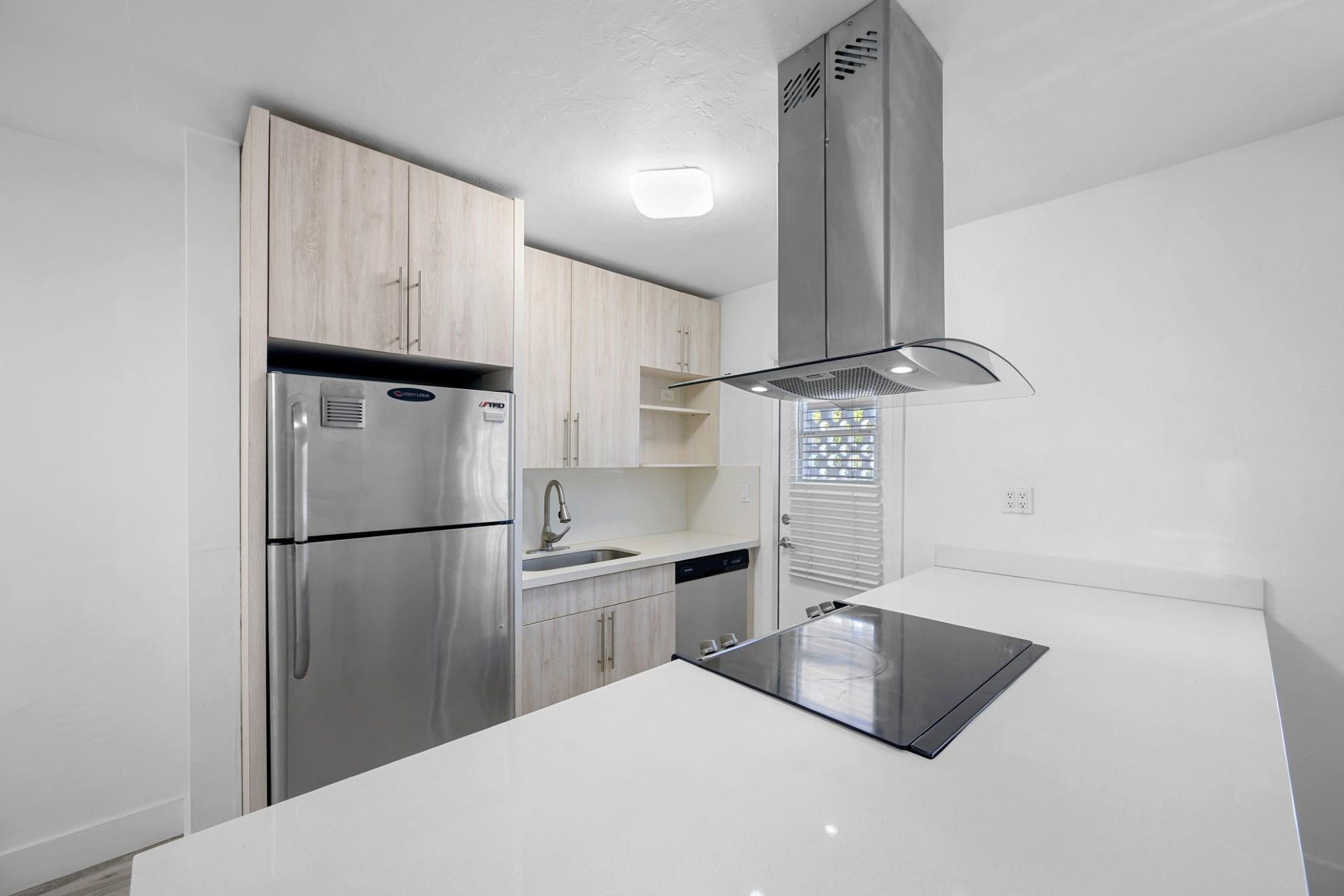6565 Santona Street, #B16, Coral Gables, Coral Gables, FL 33146 Photo 5