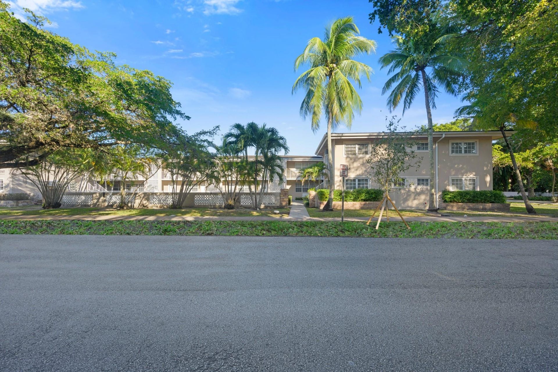 6565 Santona Street, #B16, Coral Gables, Coral Gables, FL 33146 Photo 19