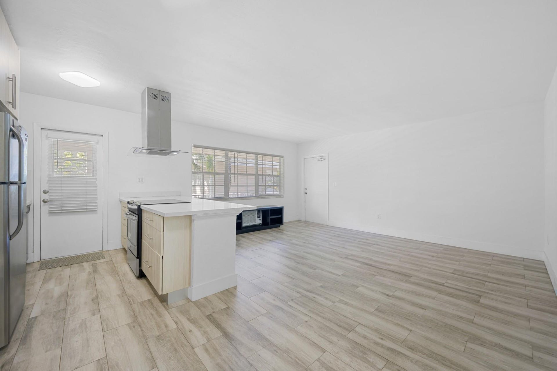 6565 Santona Street, #B16, Coral Gables, Coral Gables, FL 33146 Photo 4