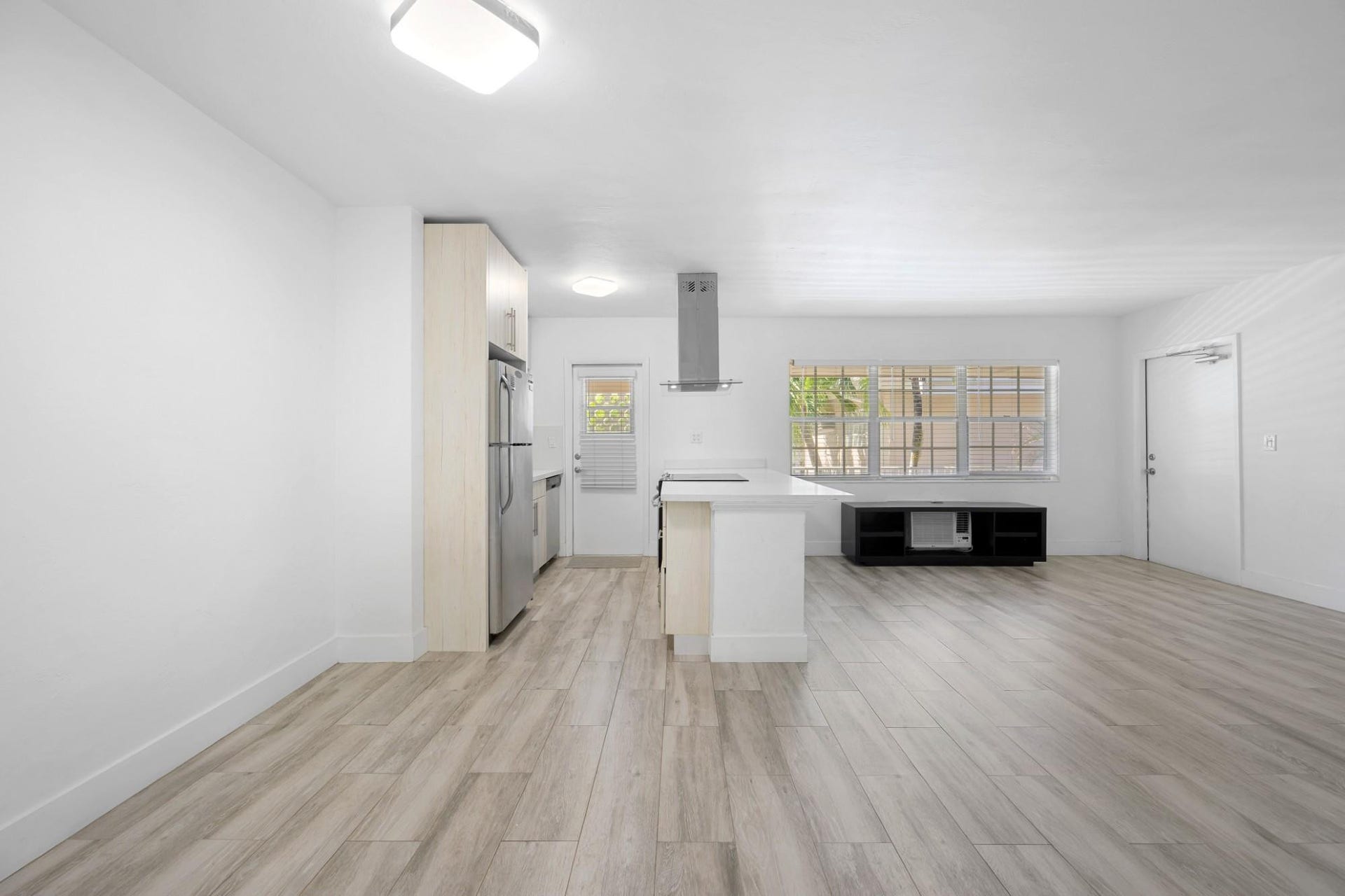 6565 Santona Street, #B16, Coral Gables, Coral Gables, FL 33146 Photo 3