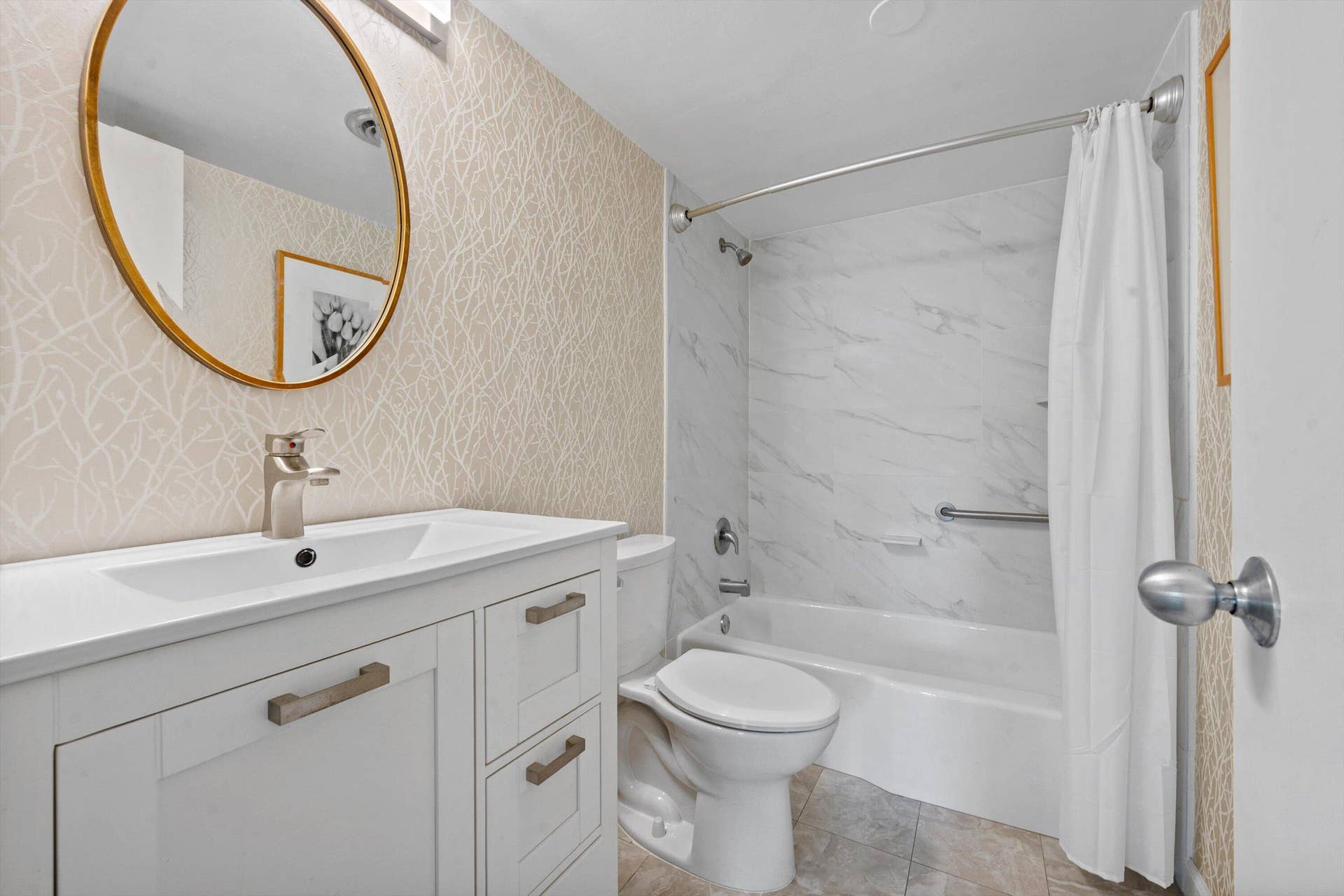 1501 S FLAGLER Drive, #4C, West Palm Beach, FL 33401 12-DSC_3601