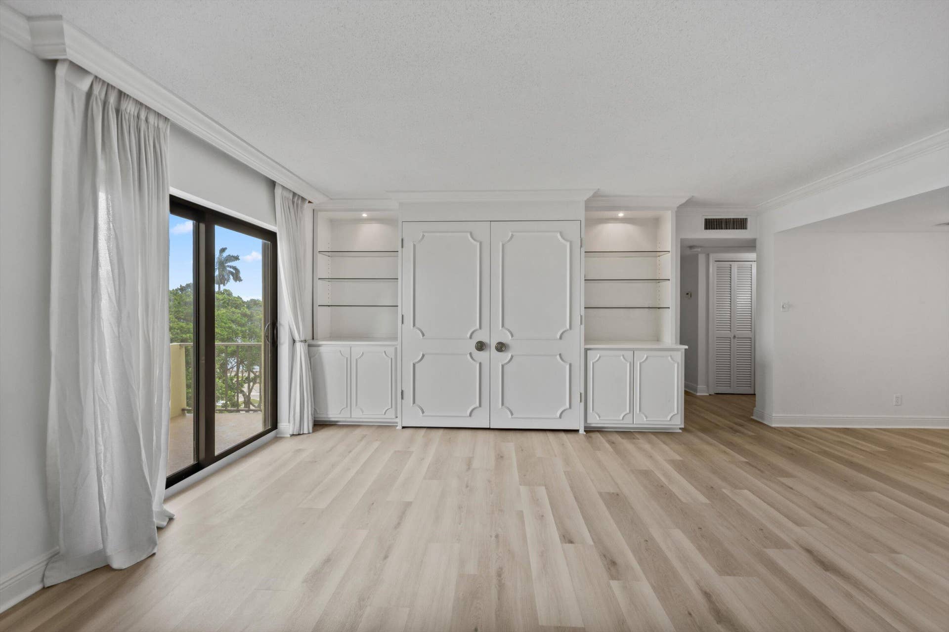 1501 S FLAGLER Drive, #4C, West Palm Beach, FL 33401 05-DSC_3652