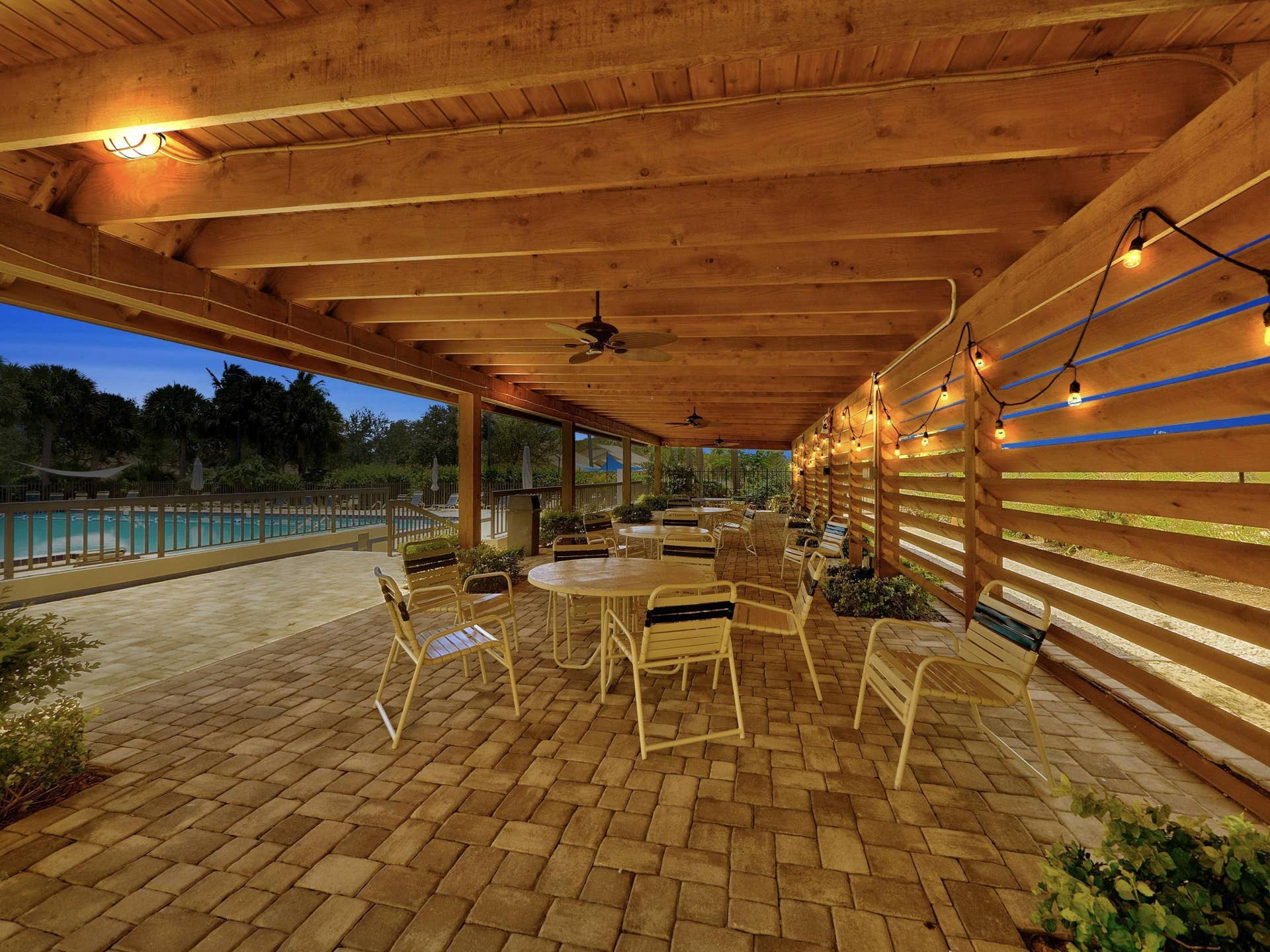 3047 30th Court, Jupiter, FL 33477 Lighted Open-Air Entertainment Ctr