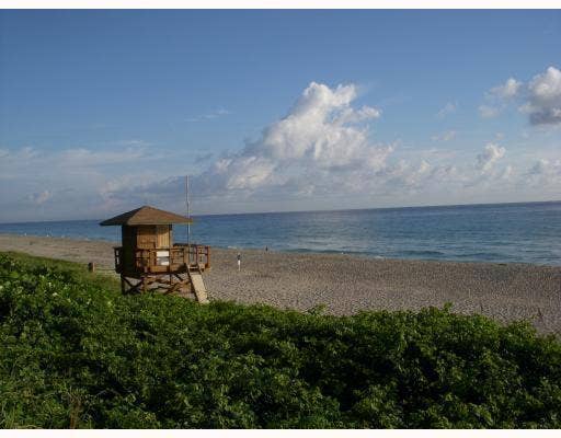 3047 30th Court, Jupiter, FL 33477 Ride bike to beach