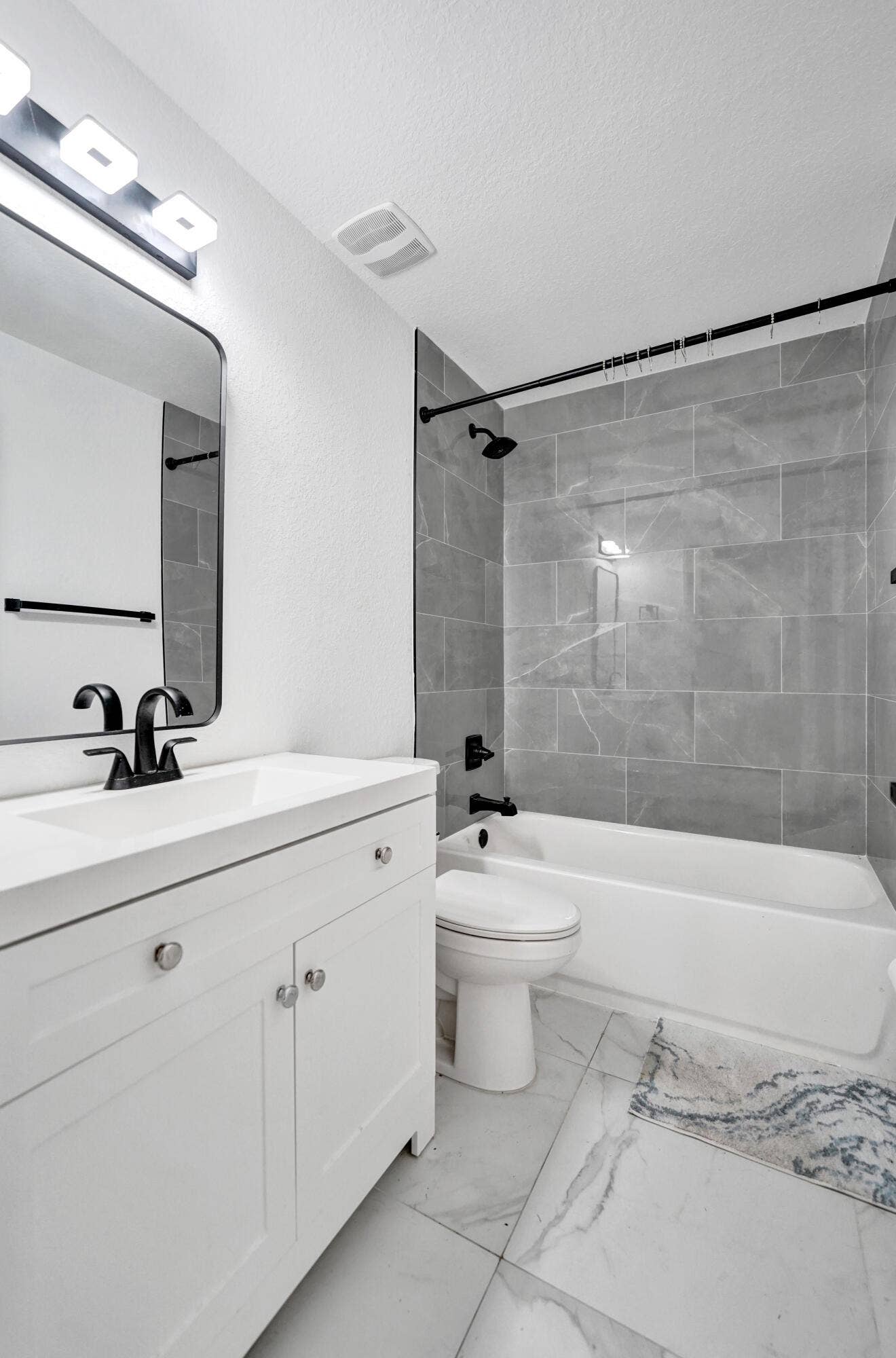 830 NW 19TH Terrace, Fort Lauderdale, FL 33311 DSC09923