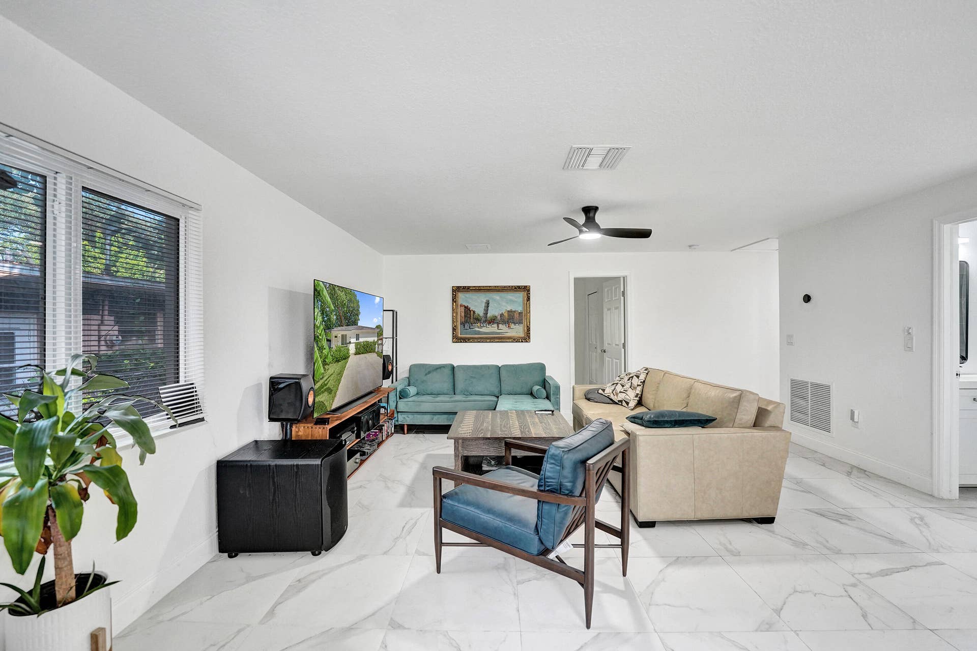 830 NW 19TH Terrace, Fort Lauderdale, FL 33311 DSC09890