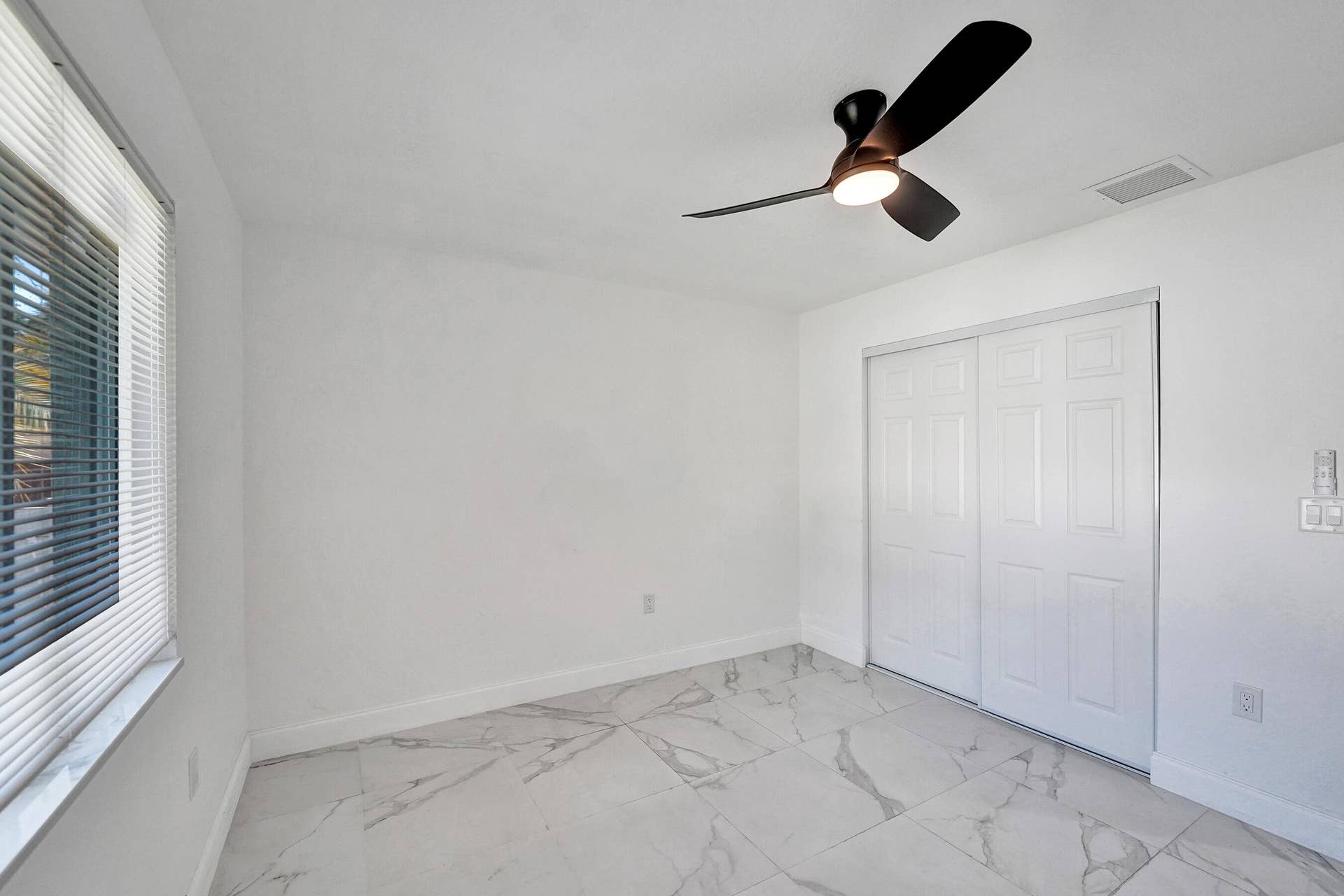 830 NW 19TH Terrace, Fort Lauderdale, FL 33311 DSC09941