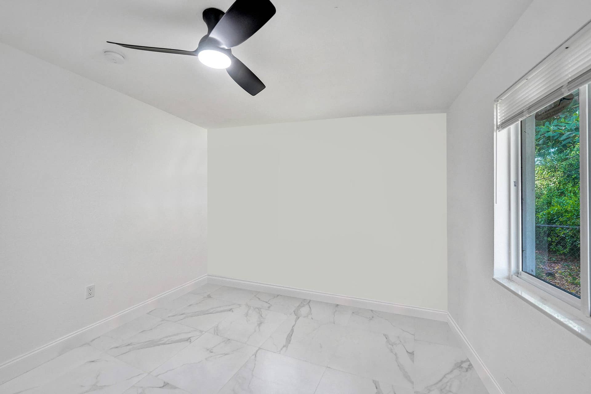 830 NW 19TH Terrace, Fort Lauderdale, FL 33311 DSC09929