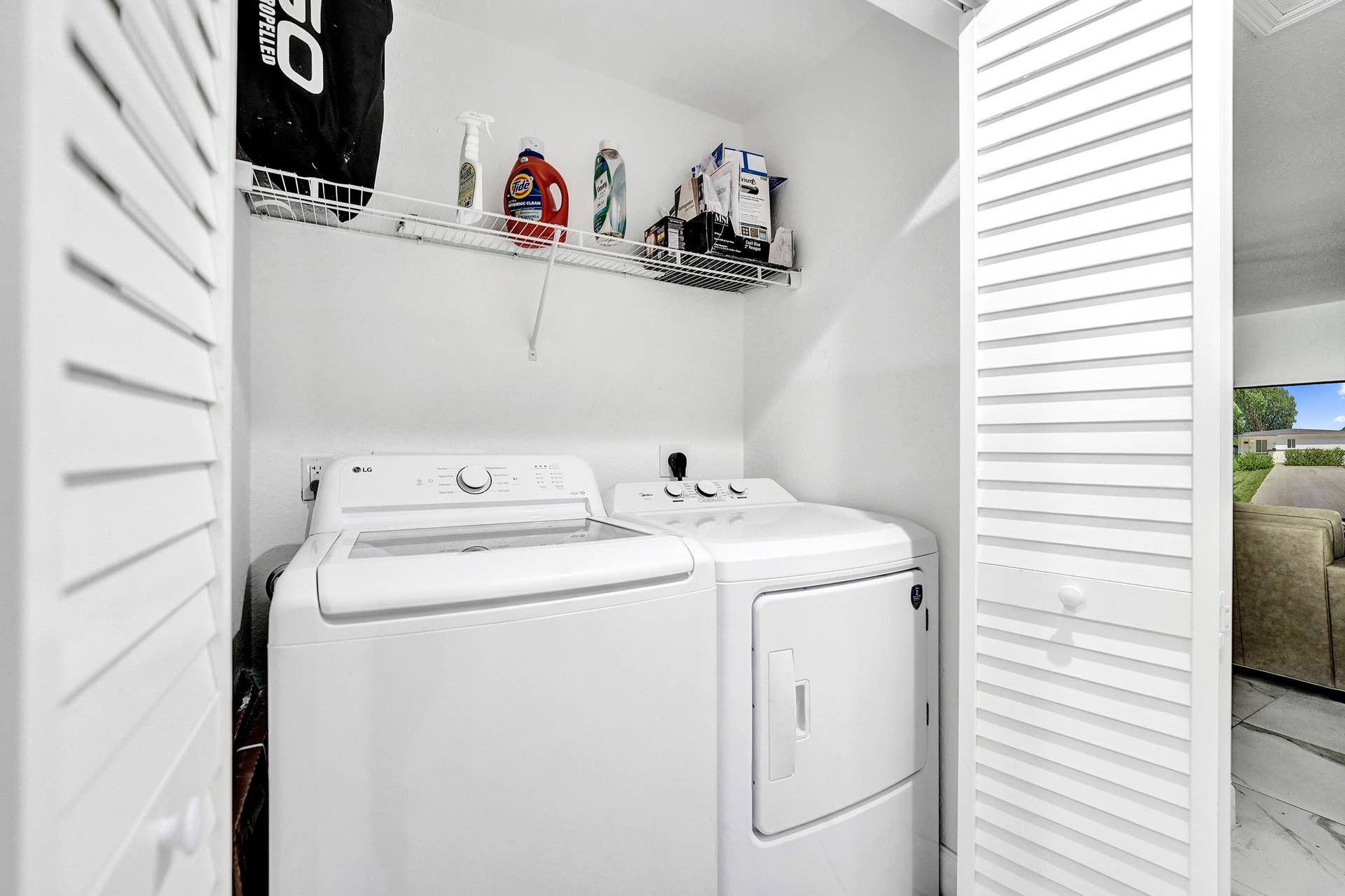 830 NW 19TH Terrace, Fort Lauderdale, FL 33311 DSC09992
