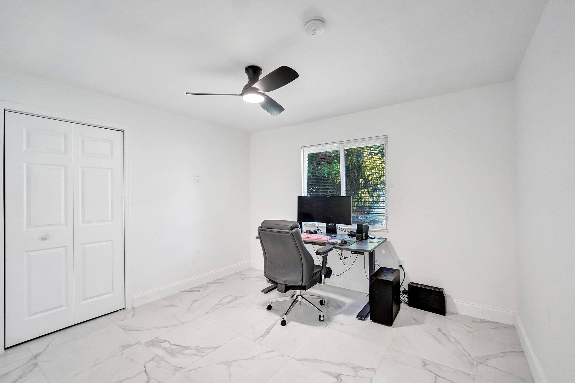830 NW 19TH Terrace, Fort Lauderdale, FL 33311 DSC09980