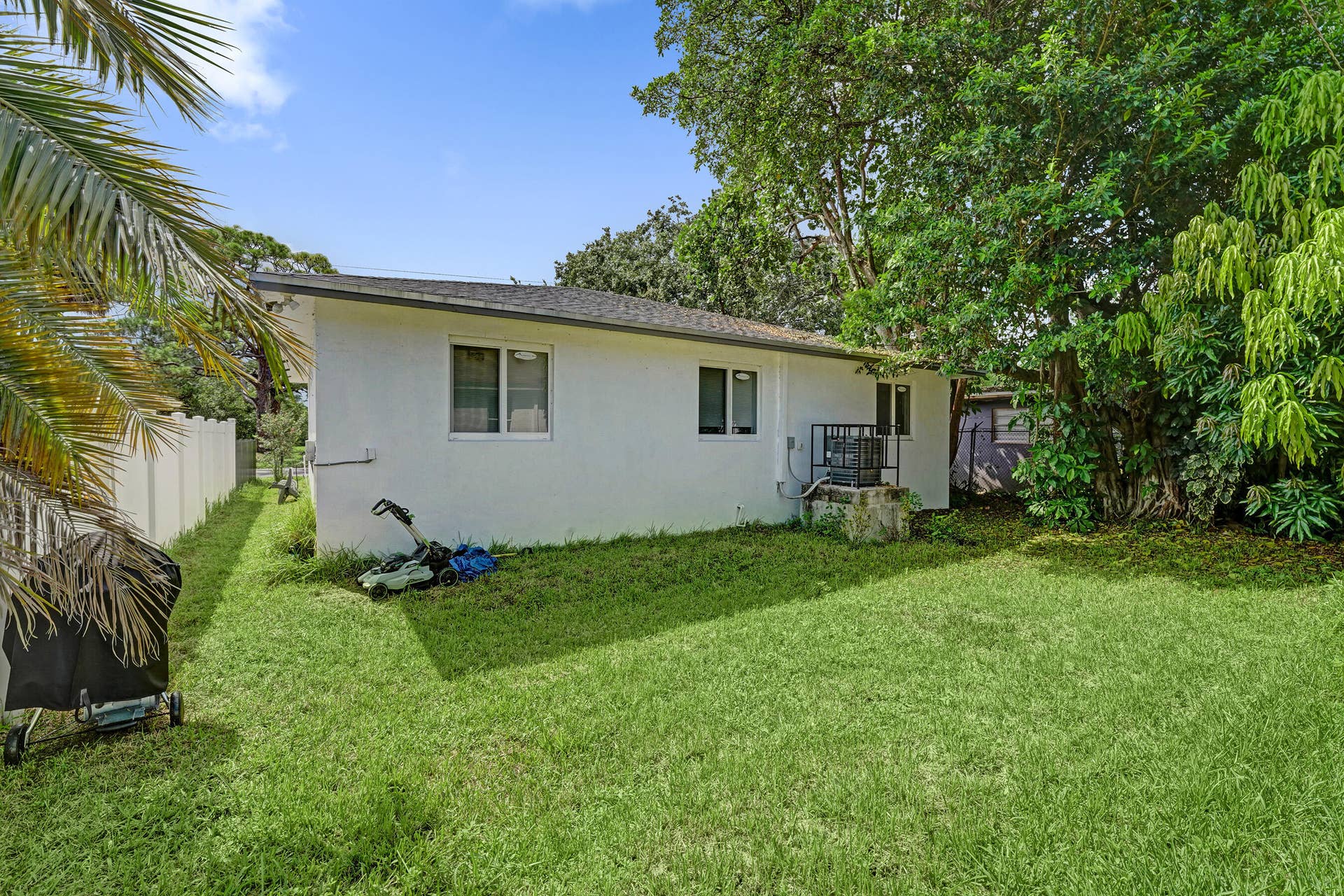 830 NW 19TH Terrace, Fort Lauderdale, FL 33311 DSC09875