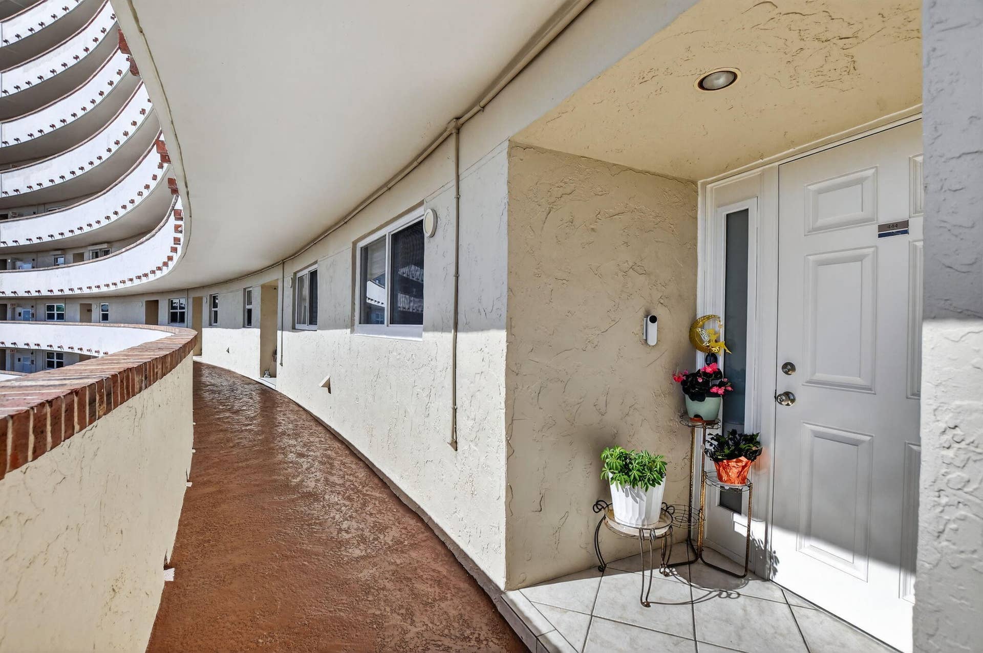 1537 E HILLSBORO Boulevard, #444, Deerfield Beach, FL 33441 Exterior Walkway