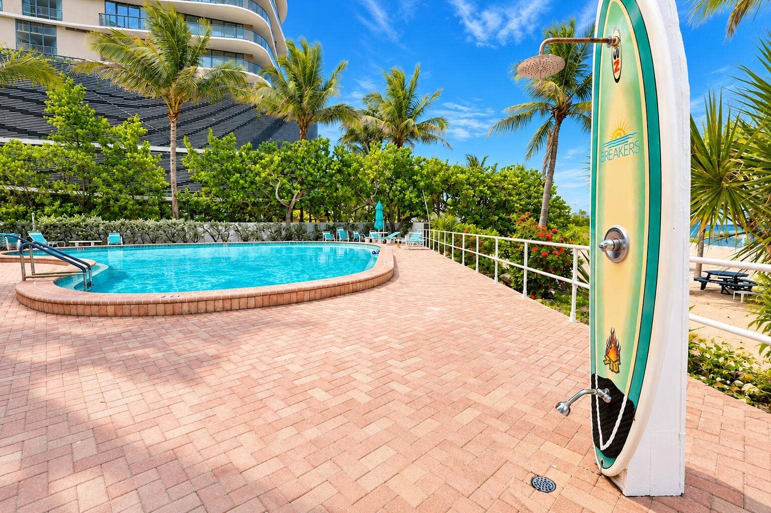 710 N OCEAN Boulevard, #307, Pompano Beach, FL 33062 11. Pool 4