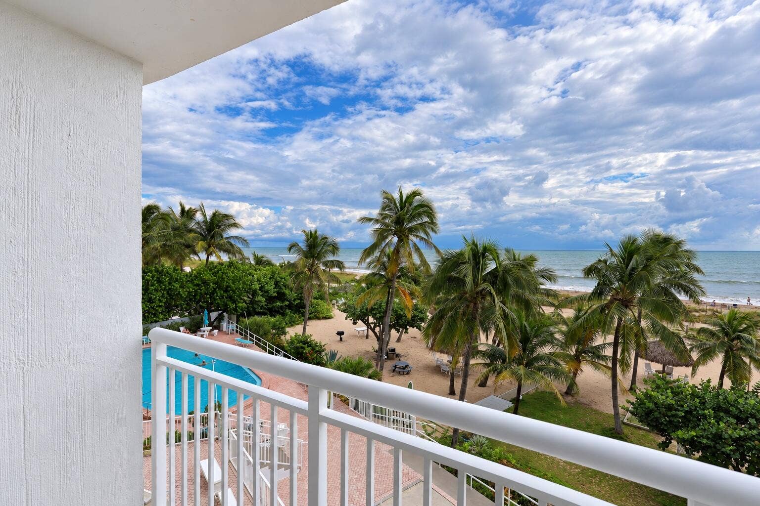 710 N OCEAN Boulevard, #307, Pompano Beach, FL 33062 7. Balcony 4